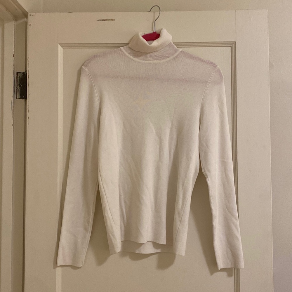 Chico’s white turtle neck top : size S